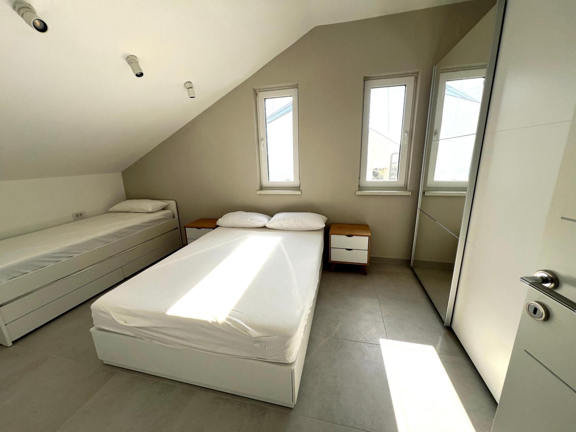 Penthouse Sky Deluxe Apartment Novalja Exterior photo
